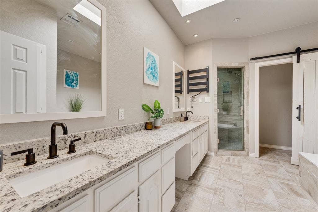 2228 Lorraine Drive, Carrollton, TX 75006 2228 Lorraine Drive, Carrollton, TX 75006