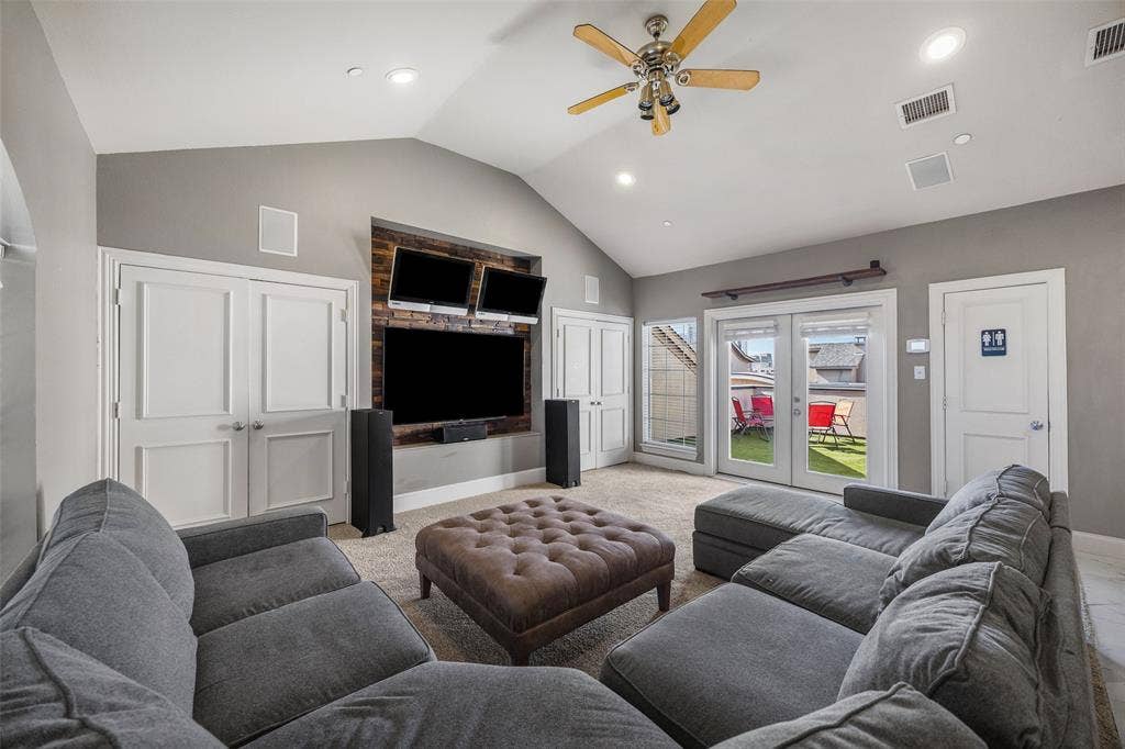 2707 Gaston Avenue, Dallas, TX 75226 2707 Gaston Avenue, Dallas, TX 75226