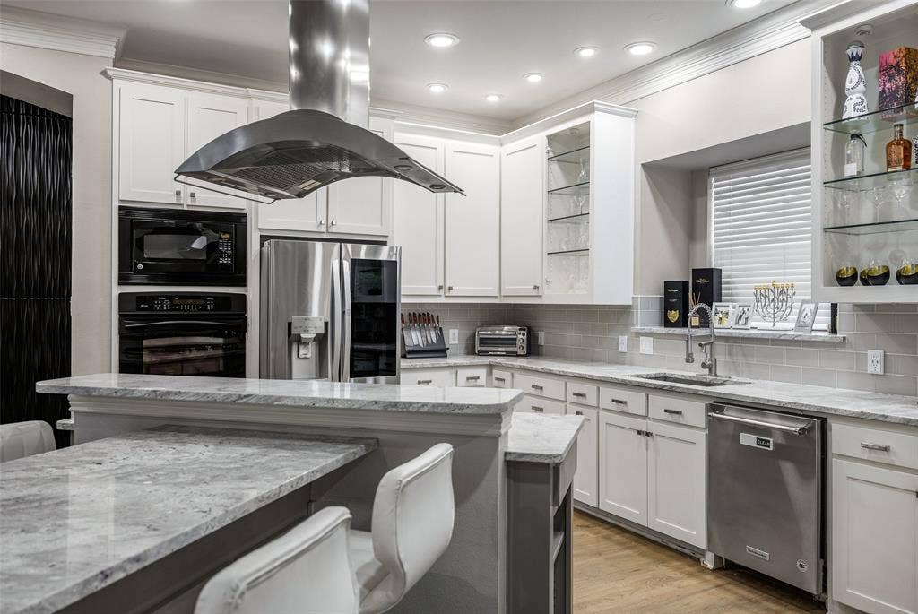 2707 Gaston Avenue, Dallas, TX 75226 2707 Gaston Avenue, Dallas, TX 75226
