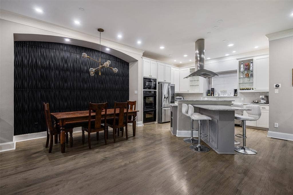 2707 Gaston Avenue, Dallas, TX 75226 2707 Gaston Avenue, Dallas, TX 75226
