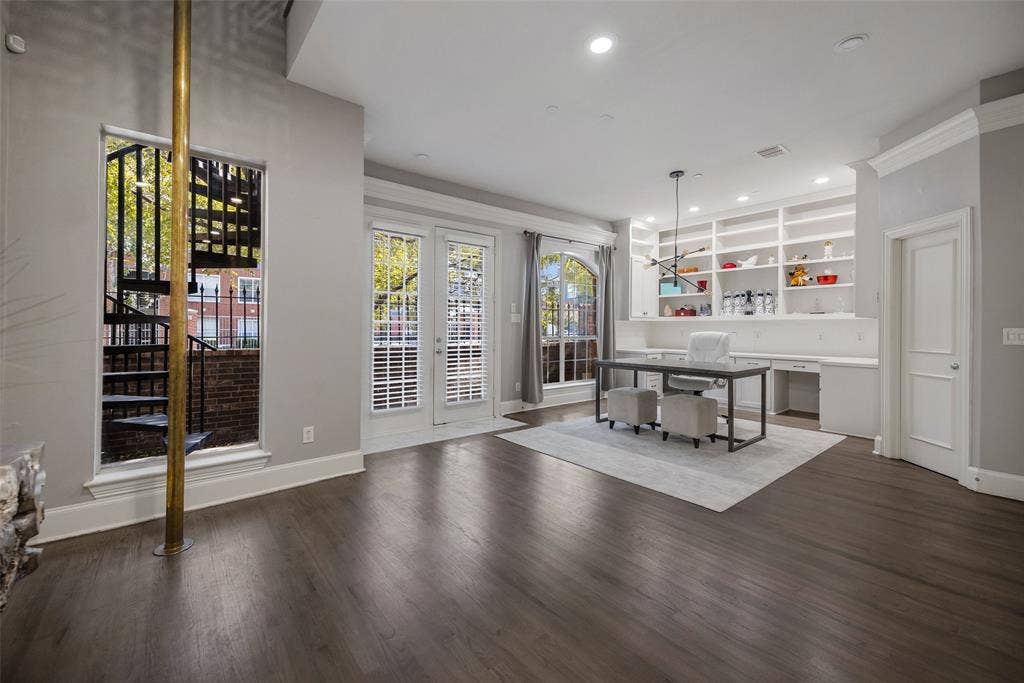 2707 Gaston Avenue, Dallas, TX 75226 2707 Gaston Avenue, Dallas, TX 75226