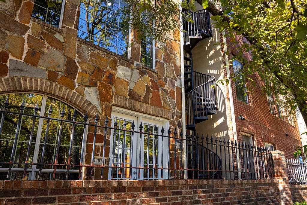 2707 Gaston Avenue, Dallas, TX 75226 2707 Gaston Avenue, Dallas, TX 75226