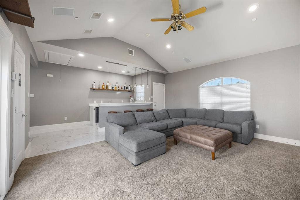 2707 Gaston Avenue, Dallas, TX 75226 2707 Gaston Avenue, Dallas, TX 75226
