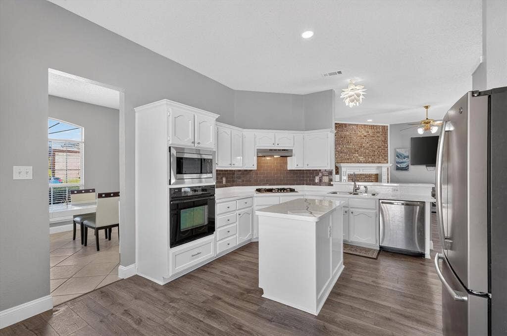 1425 Cardigan Lane, Lancaster, TX 75134 1425 Cardigan Lane, Lancaster, TX 75134