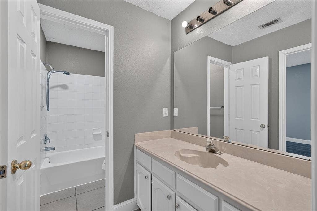 1425 Cardigan Lane, Lancaster, TX 75134 1425 Cardigan Lane, Lancaster, TX 75134