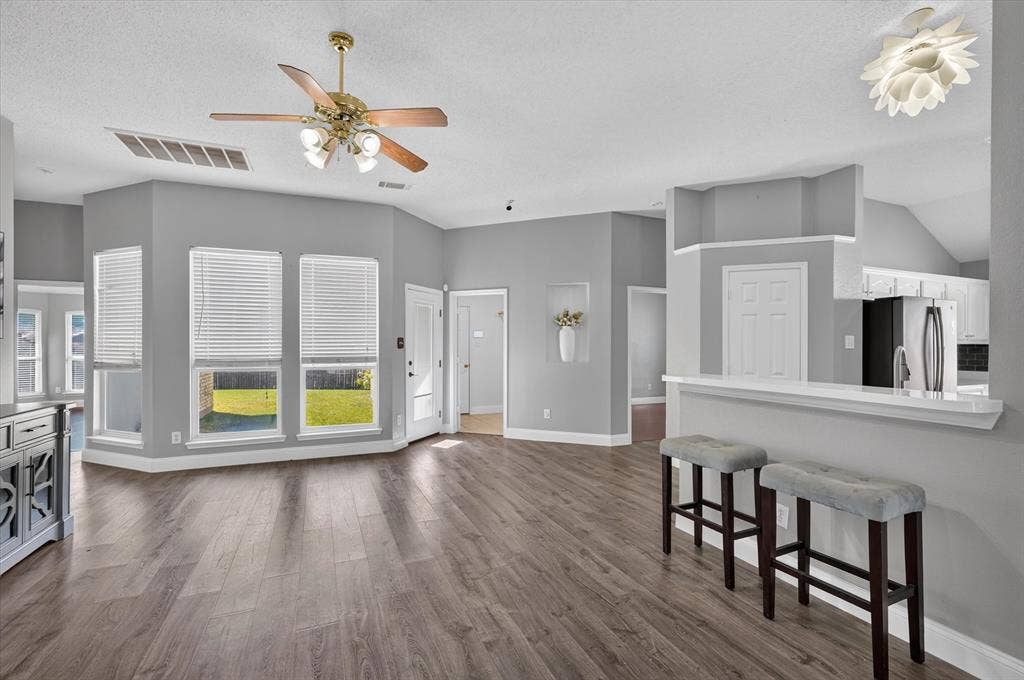 1425 Cardigan Lane, Lancaster, TX 75134 1425 Cardigan Lane, Lancaster, TX 75134