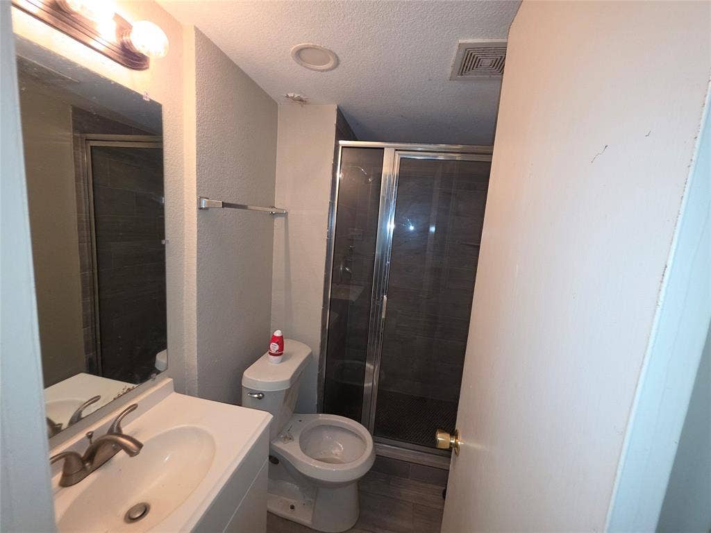 737 Rutgers Drive, Lancaster, TX 75134 737 Rutgers Drive, Lancaster, TX 75134