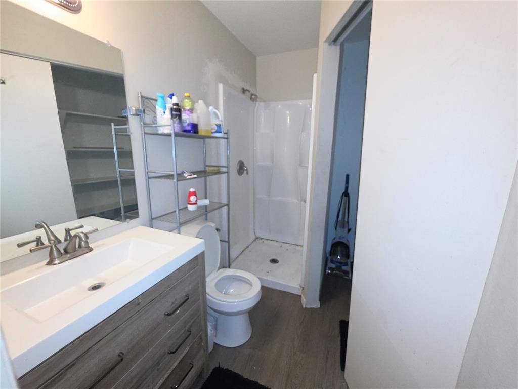 737 Rutgers Drive, Lancaster, TX 75134 737 Rutgers Drive, Lancaster, TX 75134
