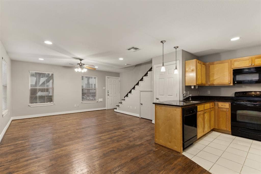 4751B Bradford Drive, Dallas, TX 75219