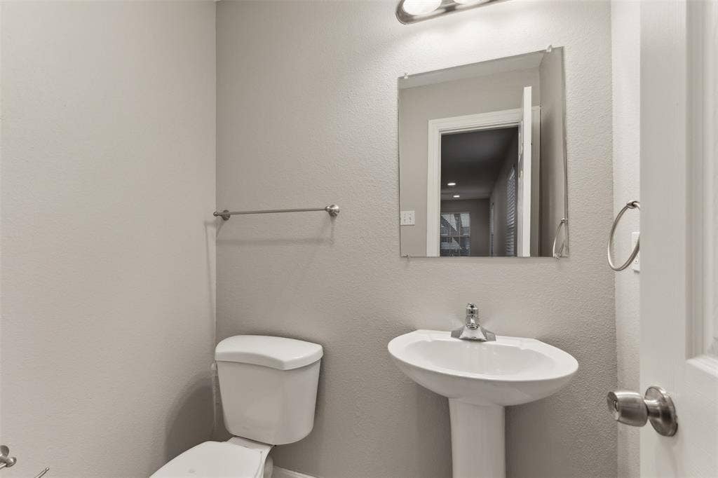 4751B Bradford Drive, Dallas, TX 75219