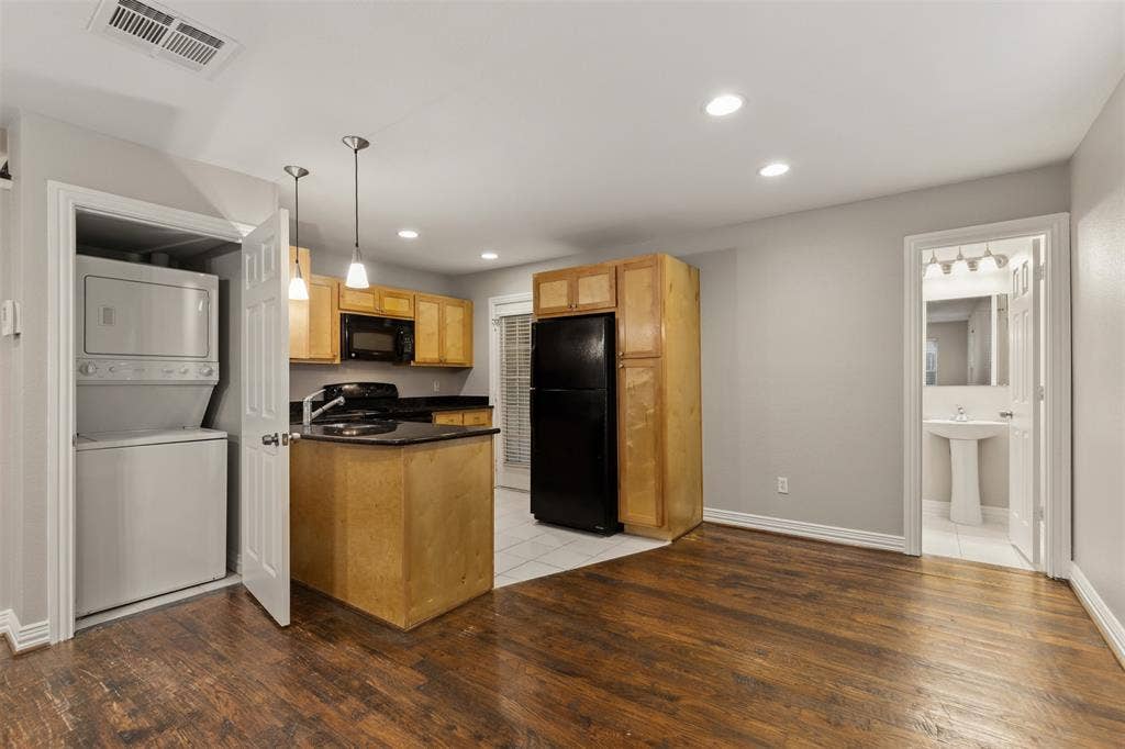 4751B Bradford Drive, Dallas, TX 75219