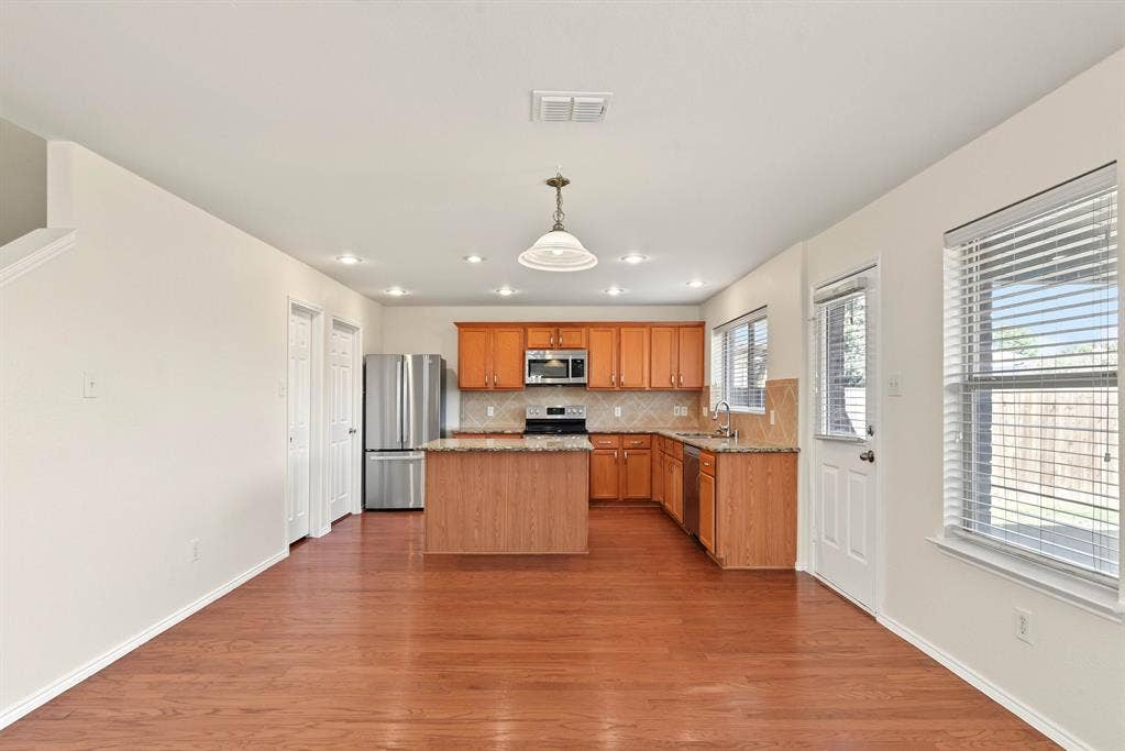 1308 Luckenbach Drive, Forney, TX 75126 1308 Luckenbach Drive, Forney, TX 75126