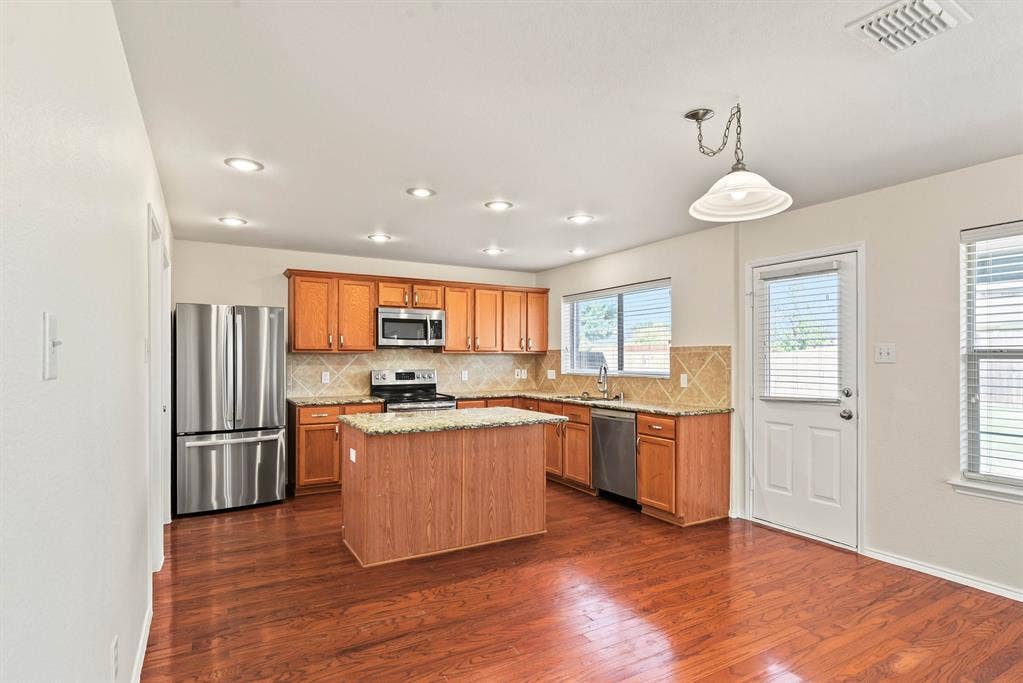 1308 Luckenbach Drive, Forney, TX 75126 1308 Luckenbach Drive, Forney, TX 75126