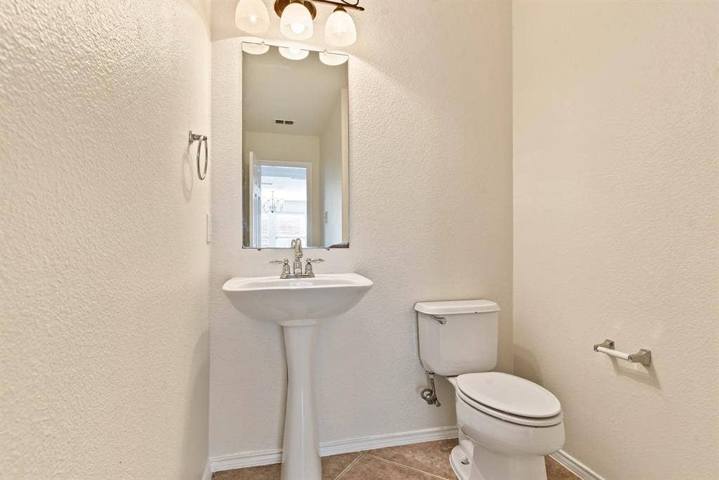 1308 Luckenbach Drive, Forney, TX 75126 1308 Luckenbach Drive, Forney, TX 75126