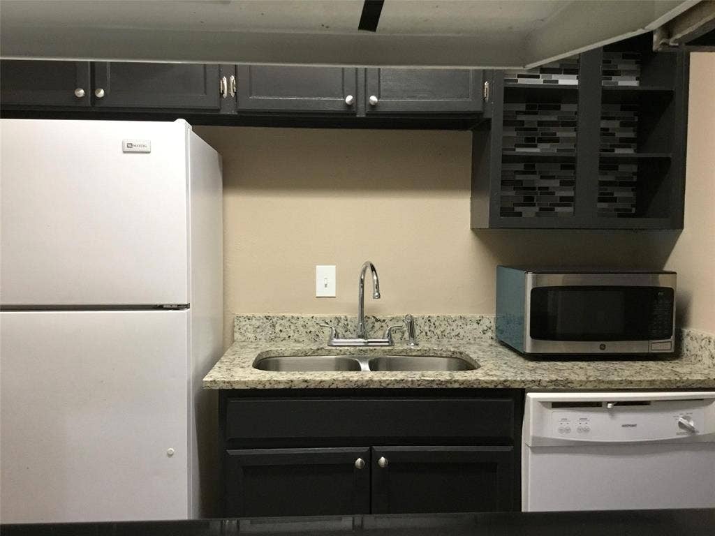 8110 Skillman Street, #1051, Dallas, TX 75231 8110 Skillman Street, #1051, Dallas, TX 75231