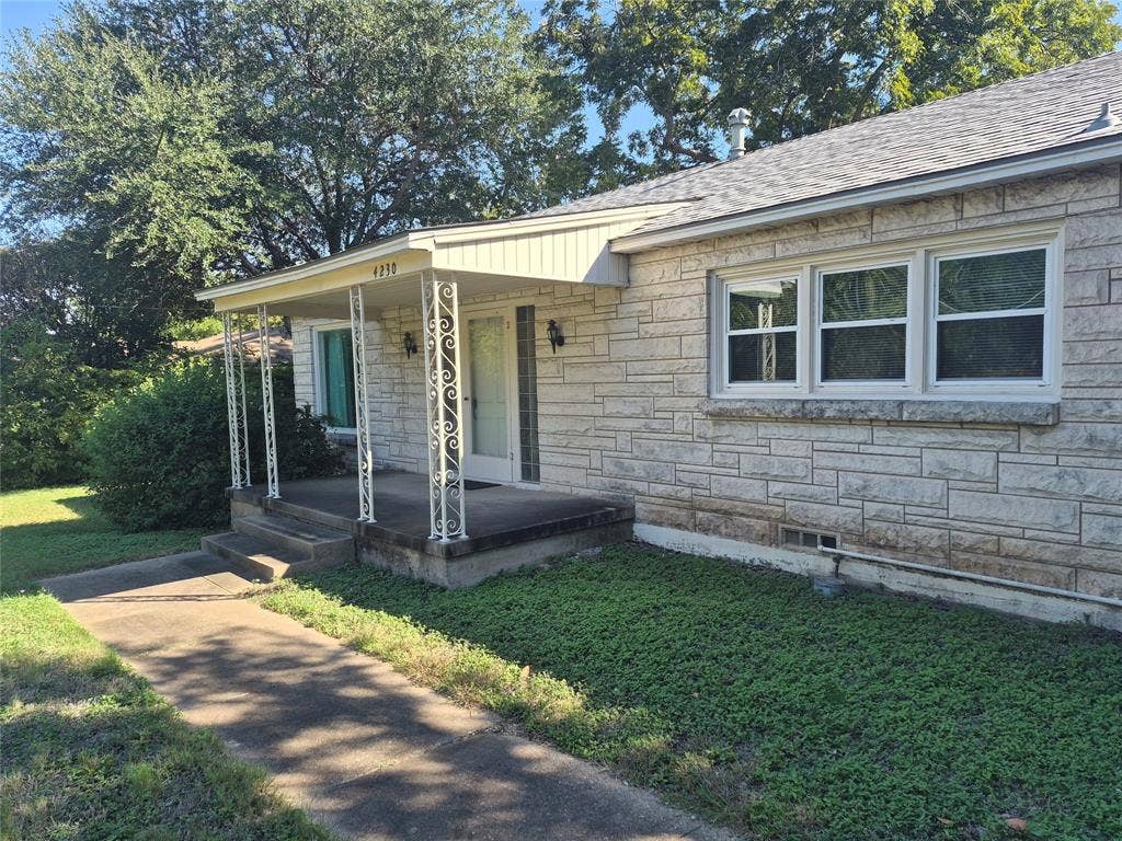 4230 Hillcrest Drive, Waco, TX 76710 4230 Hillcrest Drive, Waco, TX 76710