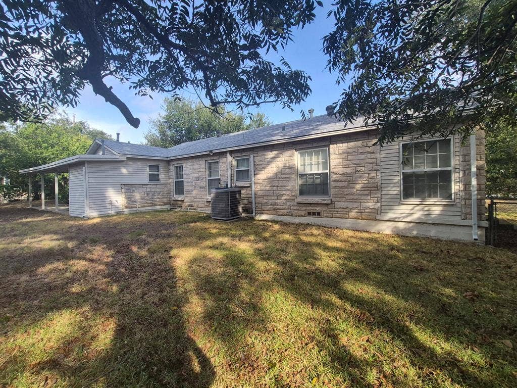 4230 Hillcrest Drive, Waco, TX 76710 4230 Hillcrest Drive, Waco, TX 76710