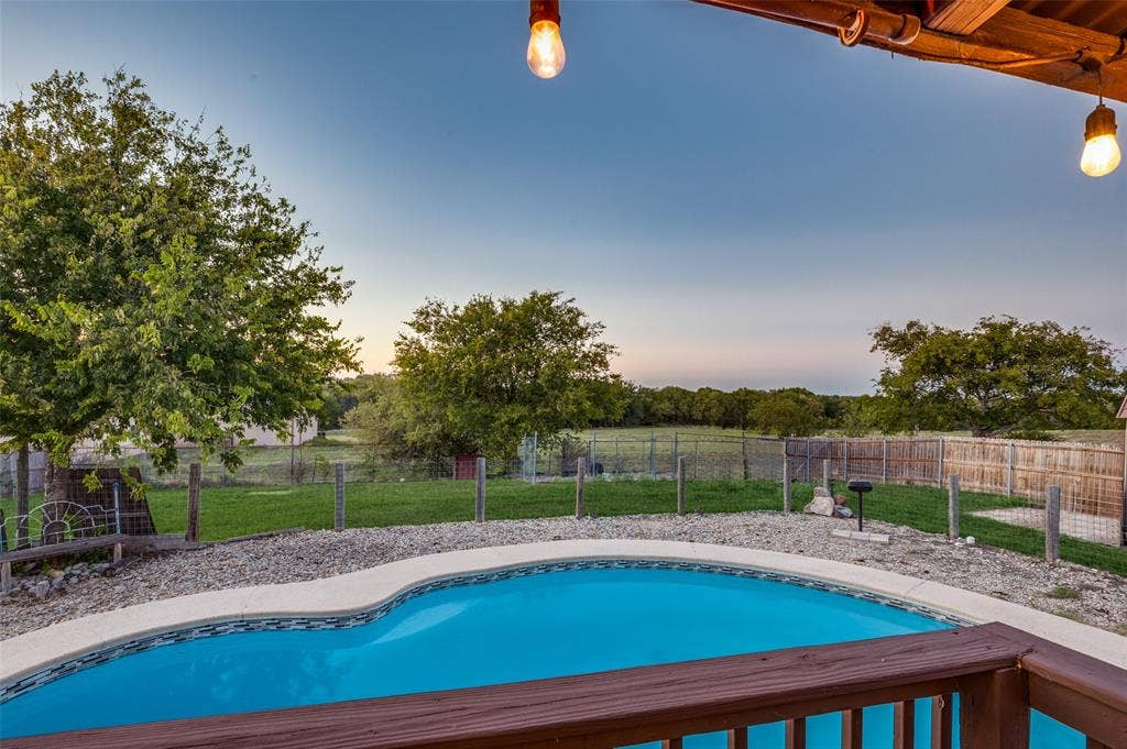 332 Fm 1493, Waxahachie, TX 75167 Primary #1 balcony view
