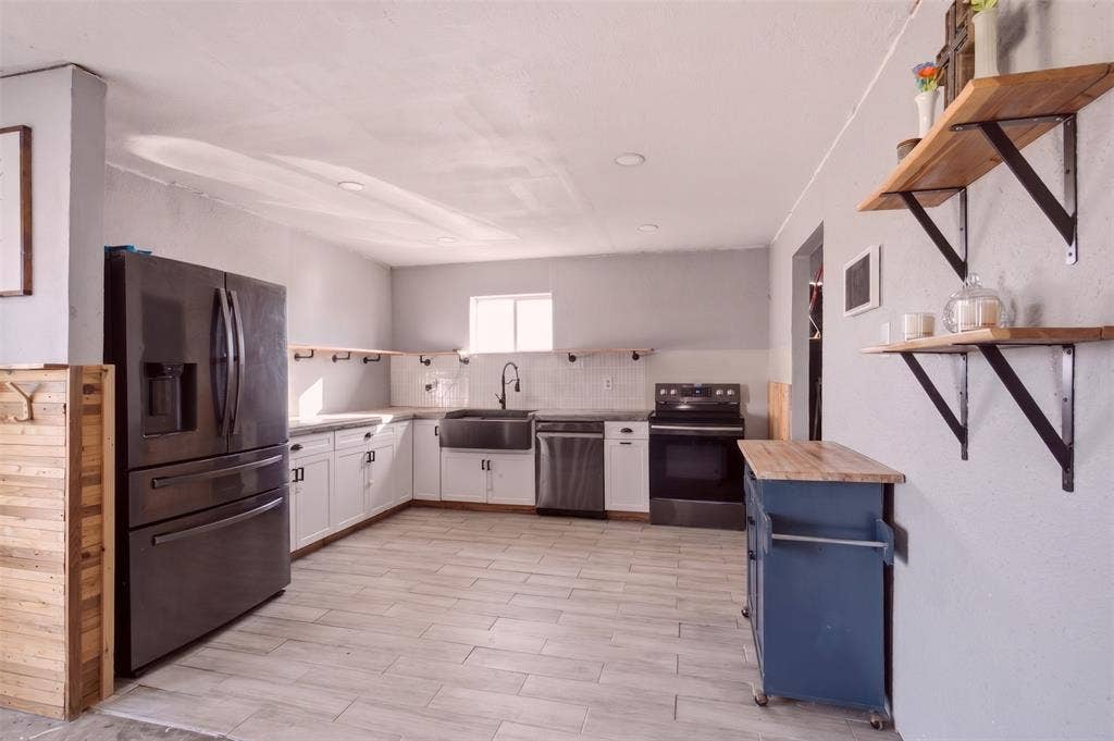 7292 County Road 1048, Celeste, TX 75423