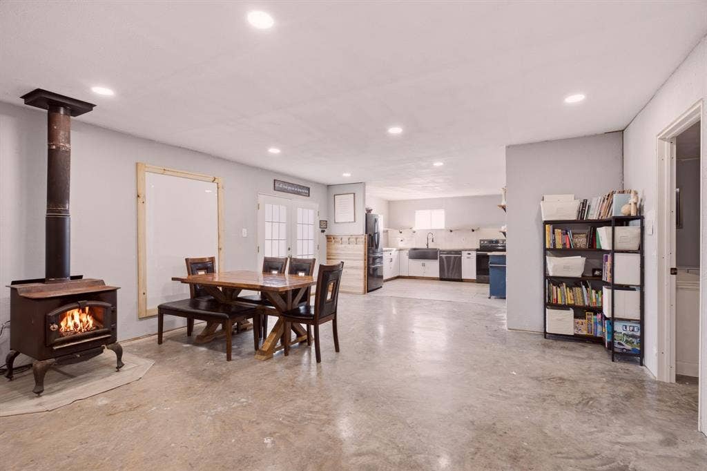 7292 County Road 1048, Celeste, TX 75423