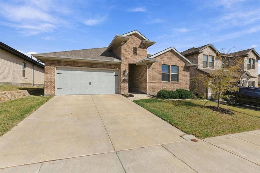 Property photo for 1405 Richardson Street, Howe, TX