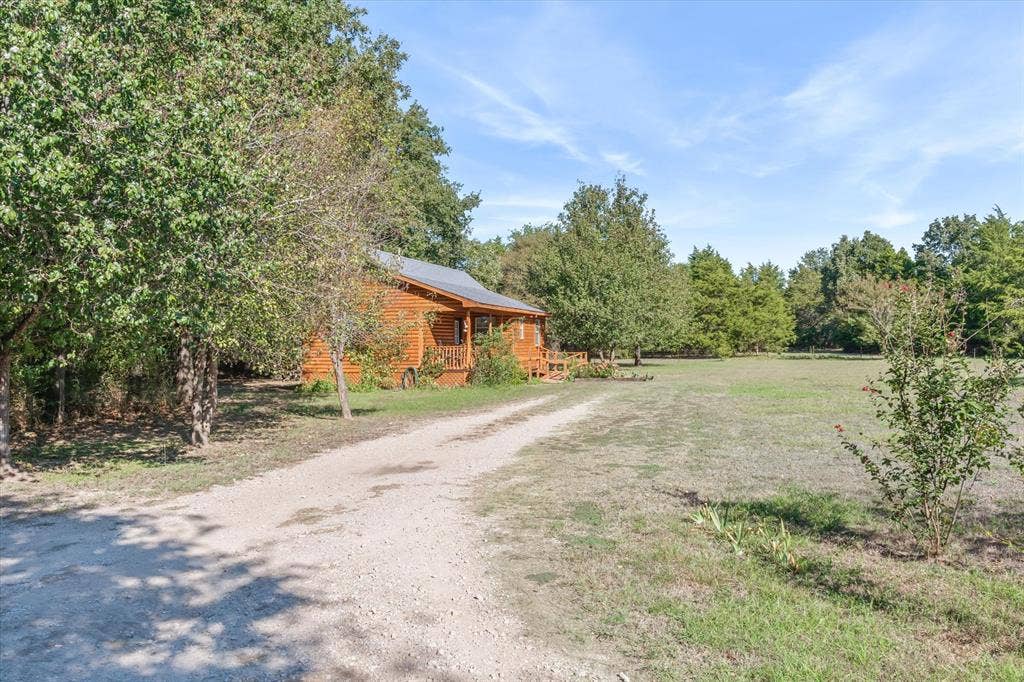 15993 County Road 4059, Kemp, TX 75143 15993 County Road 4059, Kemp, TX 75143