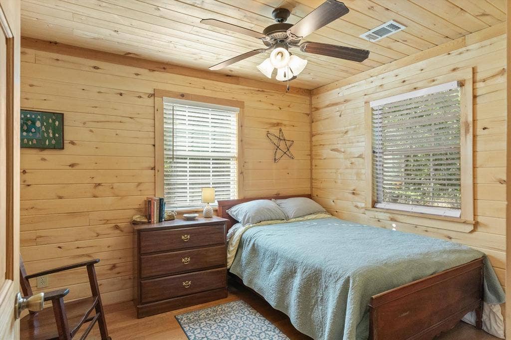 15993 County Road 4059, Kemp, TX 75143 Bedroom 1