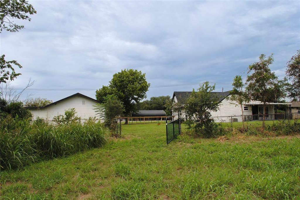 11101 China Spring Road, Waco, TX 76708 11101 China Spring Road, Waco, TX 76708