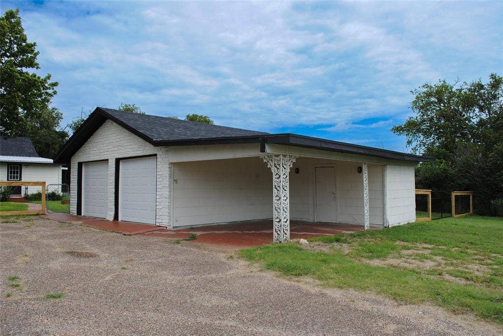 11101 China Spring Road, Waco, TX 76708 11101 China Spring Road, Waco, TX 76708