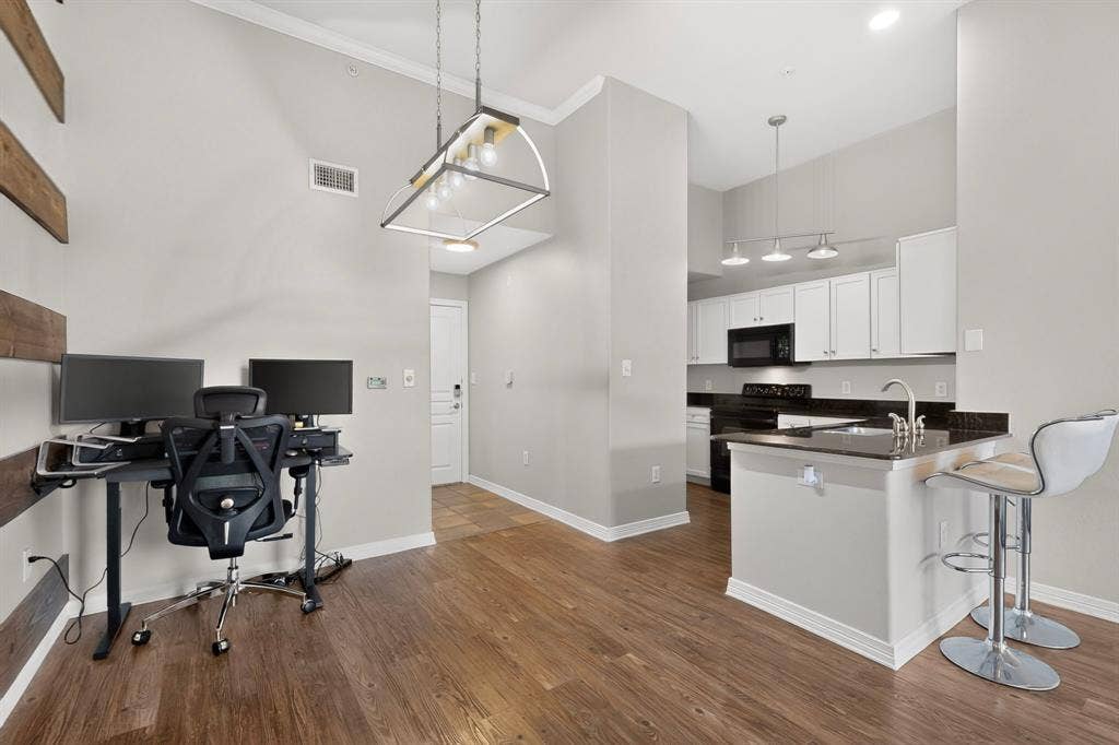 330 Las Colinas Boulevard E, #452, Irving, TX 75039 330 Las Colinas Boulevard E, #452, Irving, TX 75039