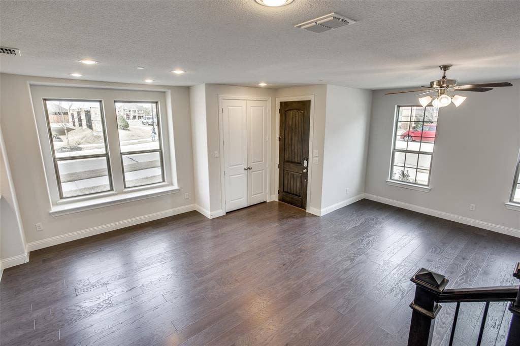 6341 Fortuna Lane, McKinney, TX 75070 6341 Fortuna Lane, McKinney, TX 75070