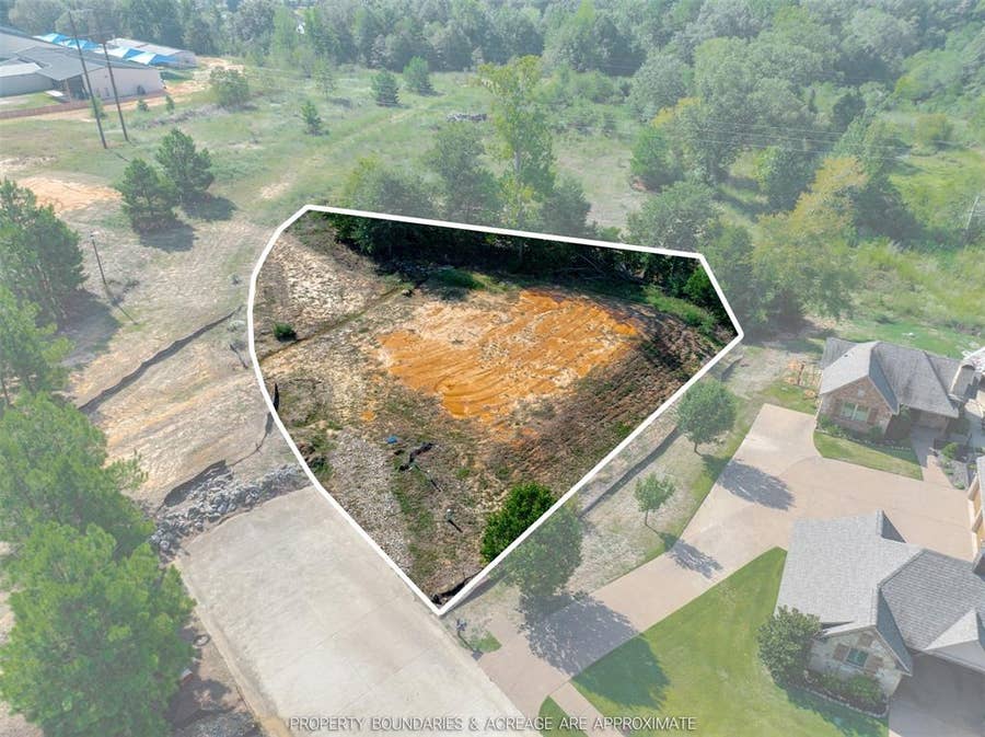 Property photo for 309 Colton Cove, Lindale, TX