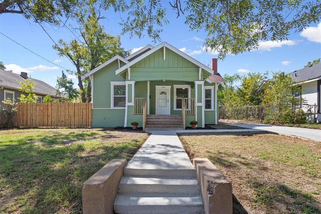 1304 N 22nd Street, Waco, TX 76707 1304 N 22nd Street, Waco, TX 76707