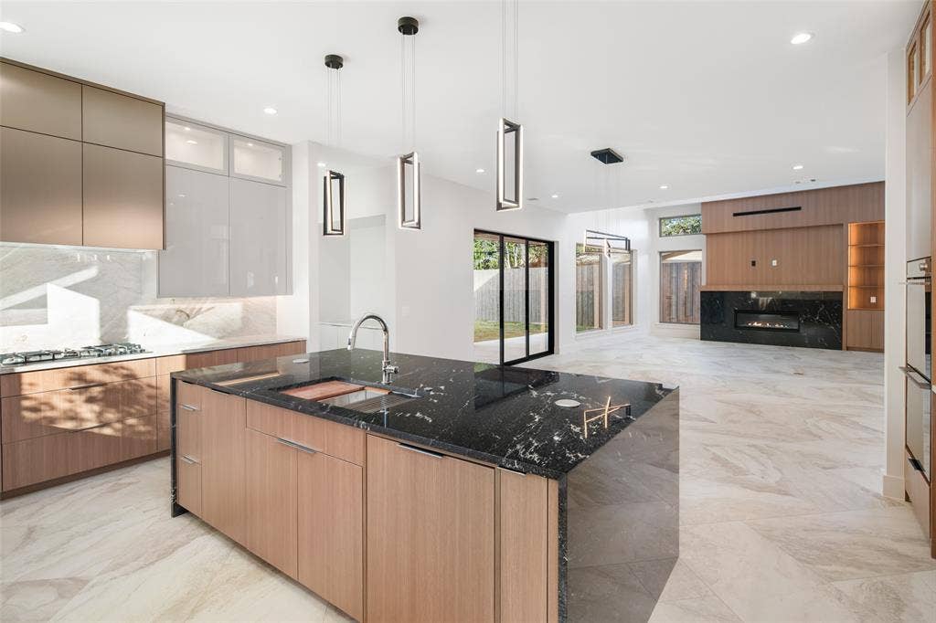 3209 Saint Croix Drive, Dallas, TX 75229 3209 Saint Croix Drive, Dallas, TX 75229