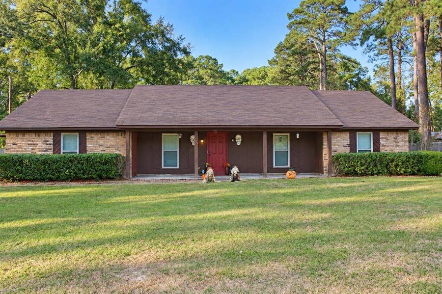 Property photo for 752 S Princeton Drive, Mansfield, LA