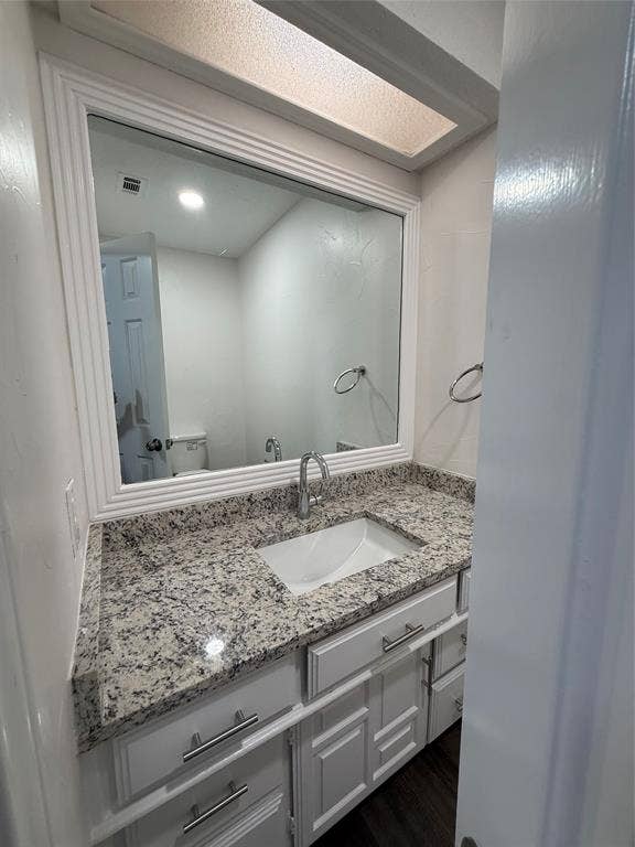 13234 Deer Run Trail, Dallas, TX 75243 Half bath on first floor