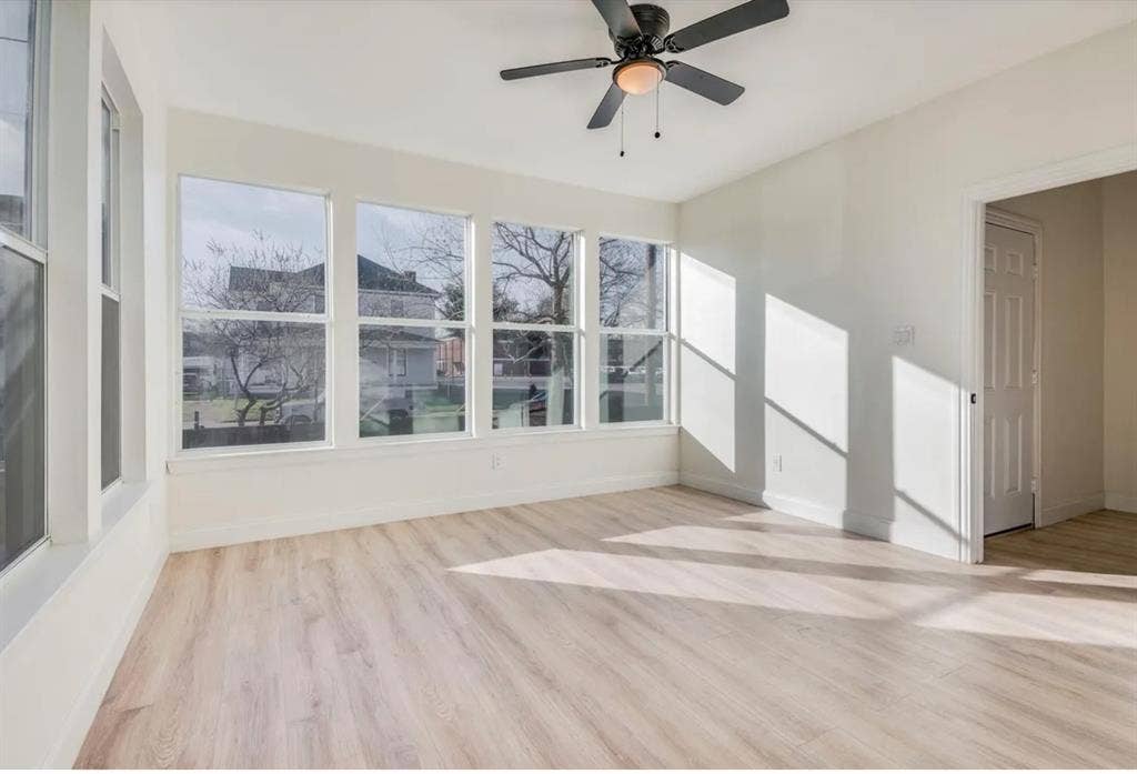 805 W 9th Street, Dallas, TX 75208