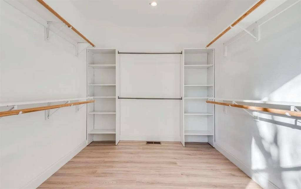 805 W 9th Street, Dallas, TX 75208