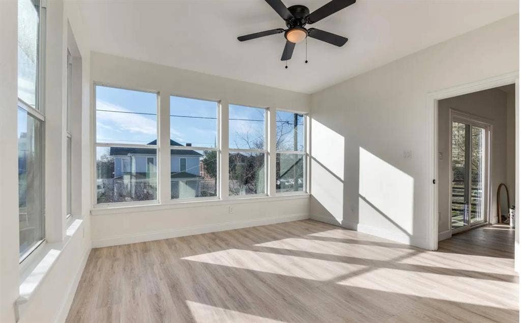 805 W 9th Street, Dallas, TX 75208