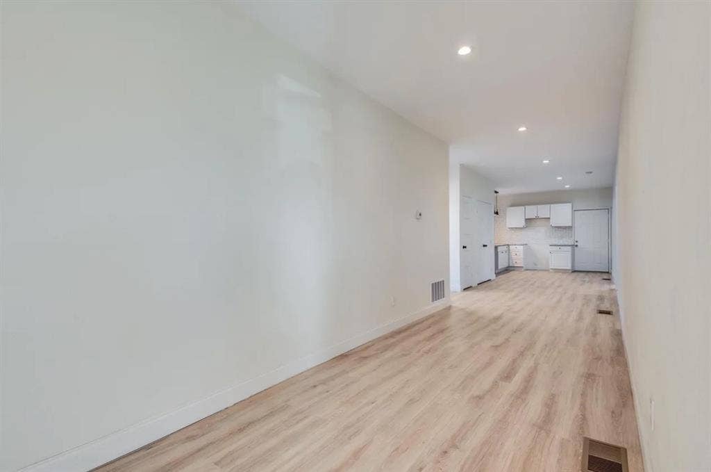 805 W 9th Street, Dallas, TX 75208