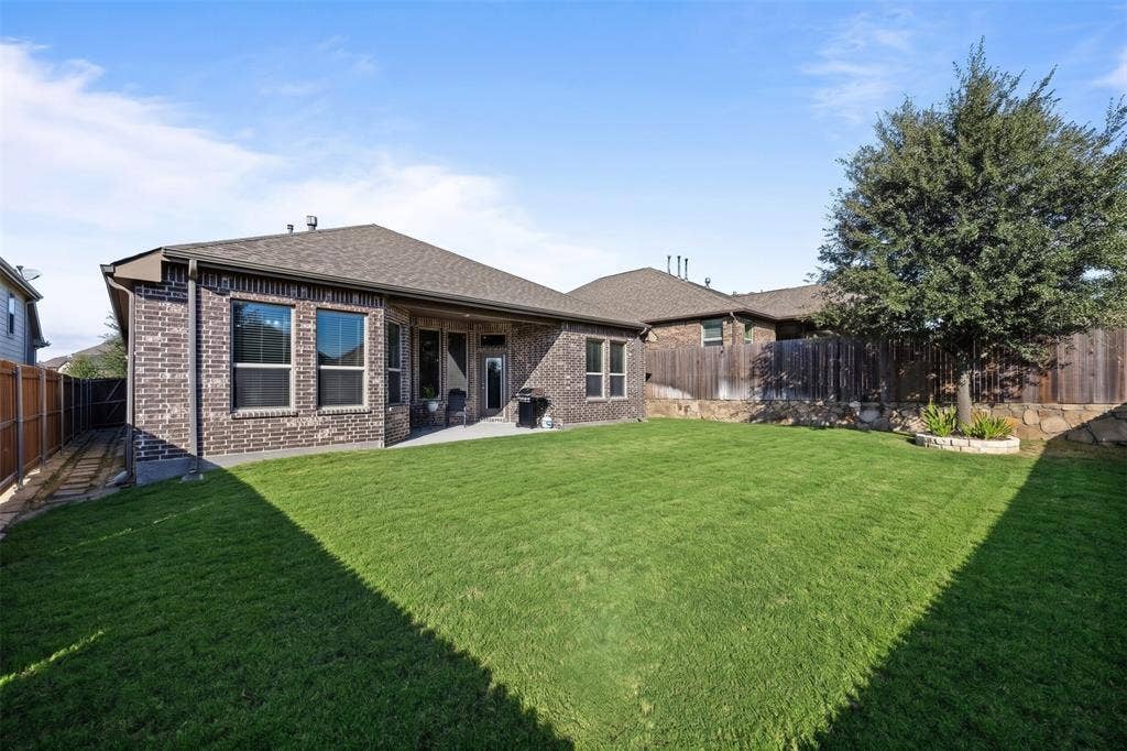 1004 Baynes Drive, McKinney, TX 75071