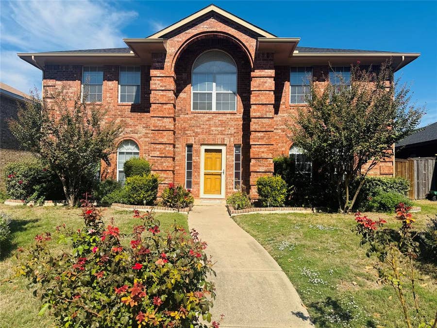 Property photo for 2305 Buckeye Drive, Mesquite, TX