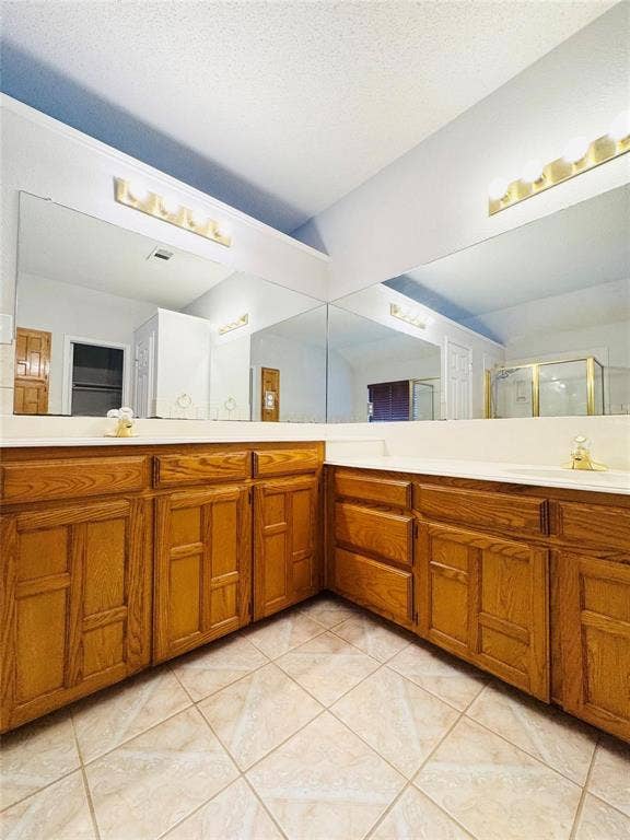 2305 Buckeye Drive, Mesquite, TX 75181 2305 Buckeye Drive, Mesquite, TX 75181