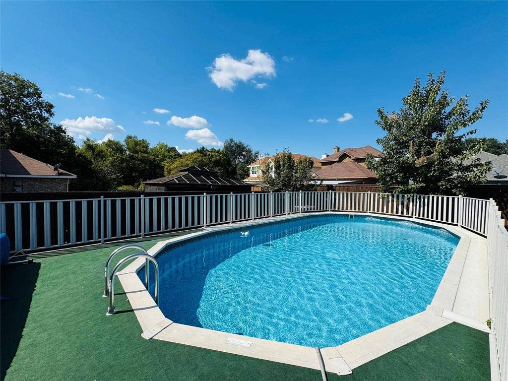 2305 Buckeye Drive, Mesquite, TX 75181 2305 Buckeye Drive, Mesquite, TX 75181
