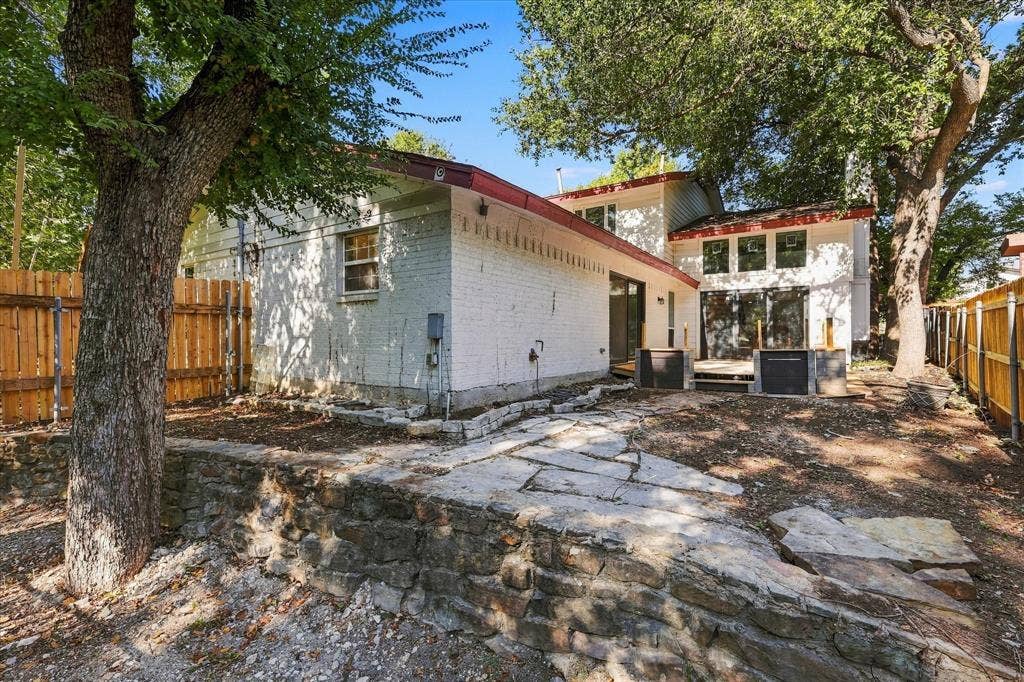 7638 Royal Lane, Dallas, TX 75230 7638 Royal Lane, Dallas, TX 75230