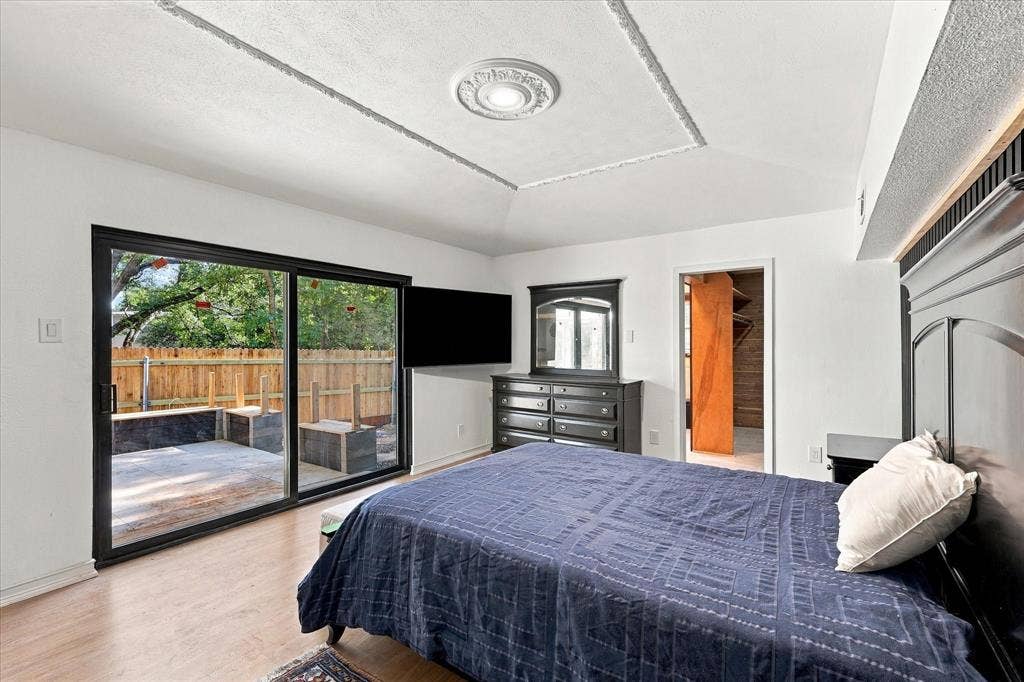 7638 Royal Lane, Dallas, TX 75230 7638 Royal Lane, Dallas, TX 75230