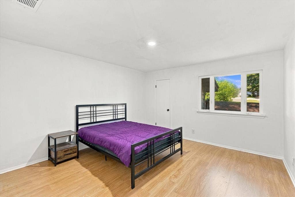 7638 Royal Lane, Dallas, TX 75230 7638 Royal Lane, Dallas, TX 75230