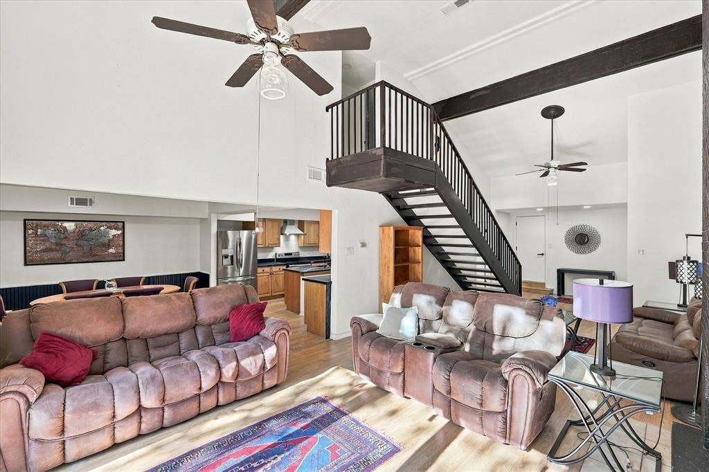 7638 Royal Lane, Dallas, TX 75230 7638 Royal Lane, Dallas, TX 75230