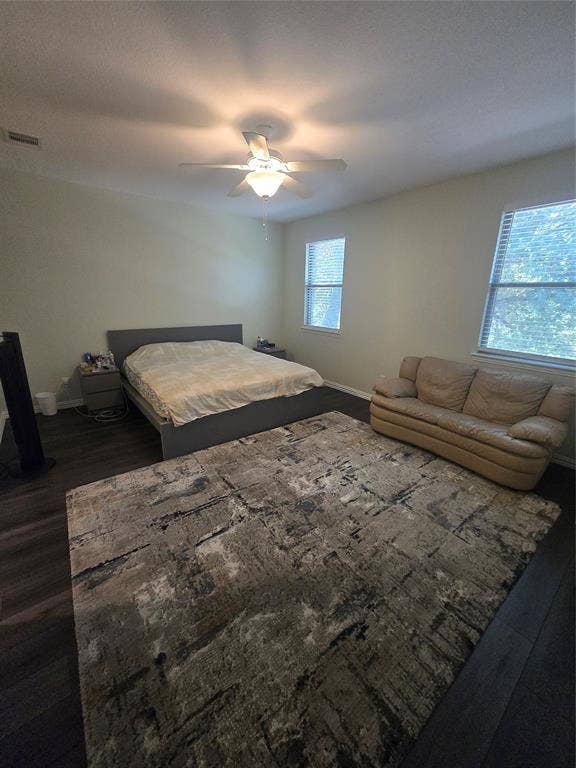 9839 Romo Street, Irving, TX 75063 9839 Romo Street, Irving, TX 75063