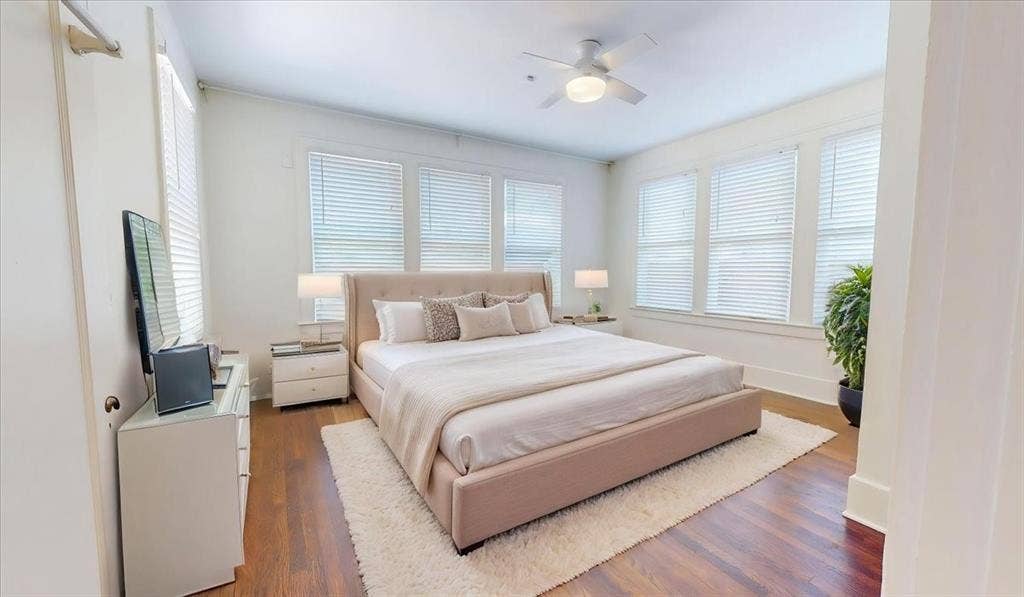 826 Cedar Hill Avenue, Dallas, TX 75208